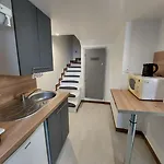 מלון דירות Nancyroom 2*